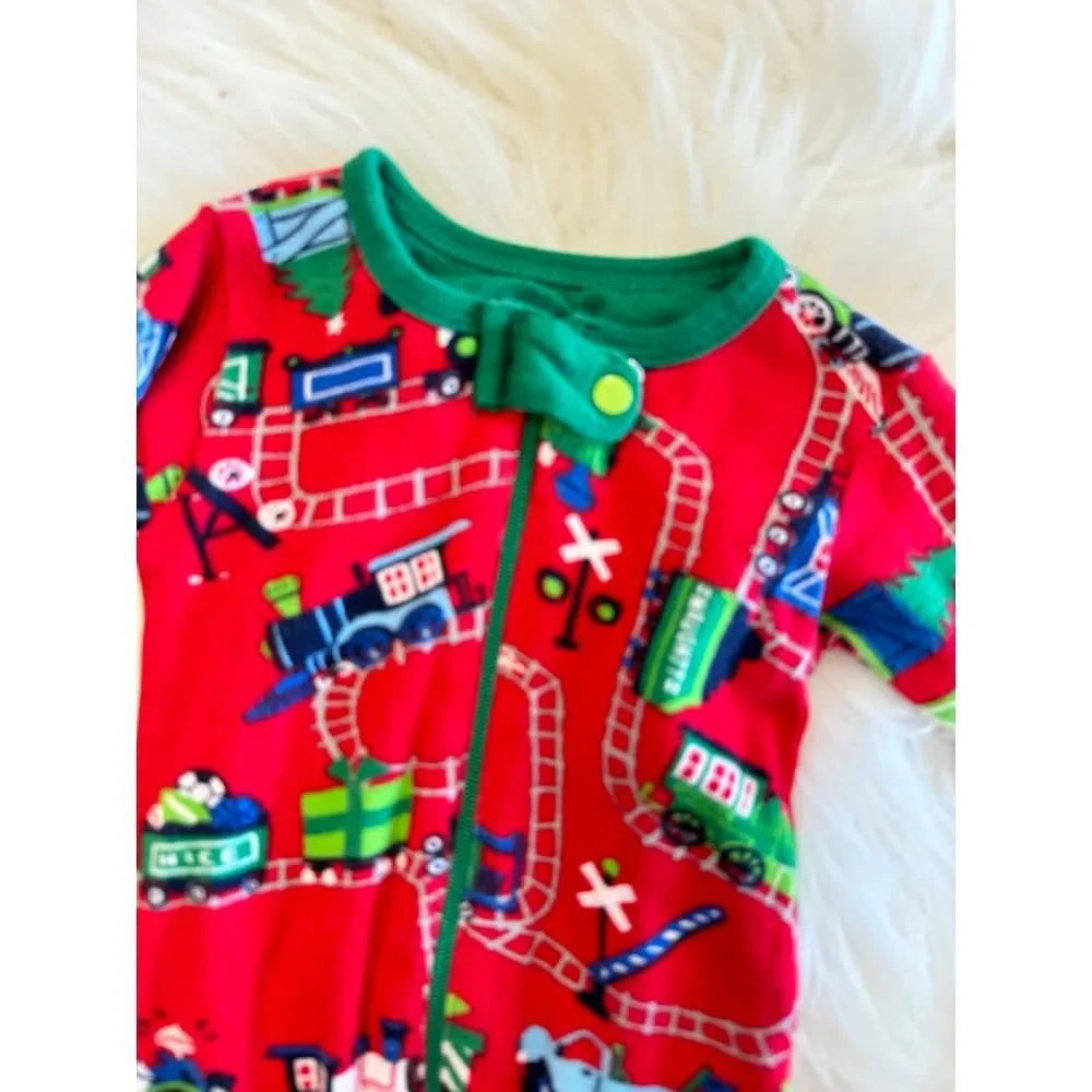 Hatley Christmas Train Pajamas 0-3m euc‎